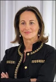 Nous allons maintenant adresser un courrier à Ségolène Royal, ministre de l'Ecologie. Quel appel lui est réservé, selon l'Académie française ?