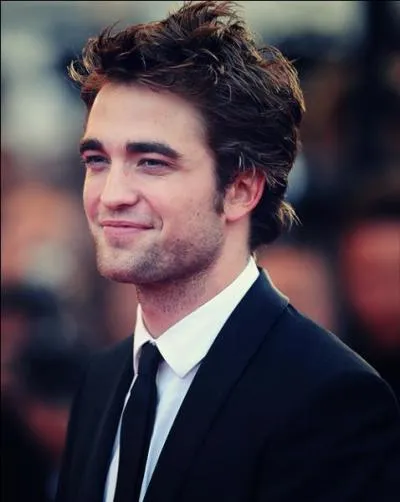 Quel est le nom de son père qui est importateur de voitures de collection aux États-Unis ?