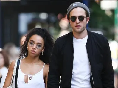 Avec qui est-il en couple ?