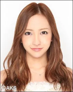 De quel team Tomomi Itano faisait-elle partie ?