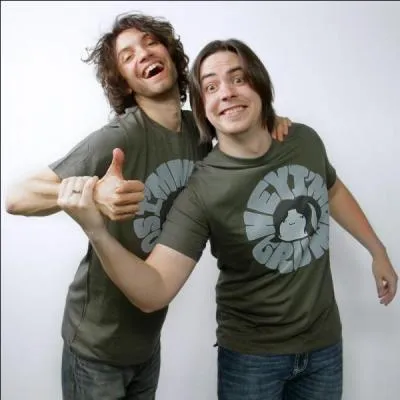 Qui sont ces deux protagonistes de "Game Grumps" ?