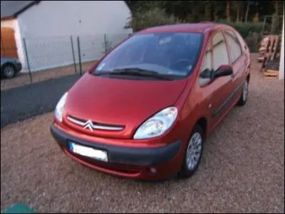 Grâce à cette Citroën... Trouvez la réponse.