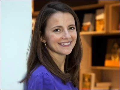 Qui a écrit le récit nommé "Deux petits pas sur le sable mouillé" ?