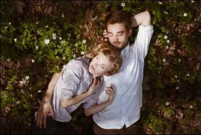 De quel garçon Lana tombe-t-elle amoureuse ?