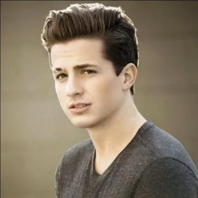 Quels sont les prénoms de ses frères et surs ?