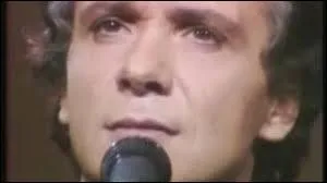 Quelle est cette chanson ? - J'ai dans le cur, quelque part, de la mélancolie... Mélange de sang barbare et de vin d'ltalie...