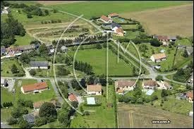 Commune de l'aire urbaine de Châteauroux, dans la région naturelle de la Champagne berrichonne, Sainte-Fauste se situe en région ...