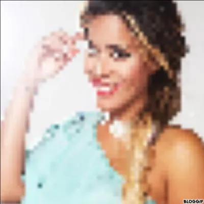 Alors, cette star, elle est née le 21 juin 1985. Sa chanson la plus connue est "Ma philosophie". Comment s'appelle cette chanteuse ?