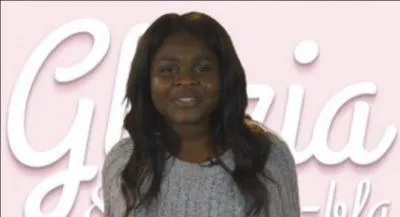 Vas lui demander comment elle s'appelle !