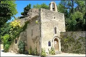 Le village Drômois de Chantemerle-lès-Grignan se situe en région ...