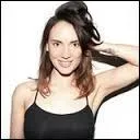 Mon compagnon s'appelle Kemar et mes deux chiens Kitty et Lola. Laquelle de ces chansons est la mienne ?