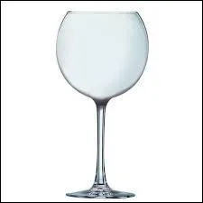 En règle générale, quelle boisson sert-on dans un verre "ballon" ?