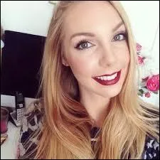 Comment s'appelle cette youtubeuse ?