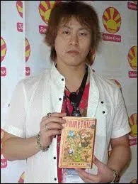 Comment s'appelle l'auteur (mangaka) de "Fairy Tail" ?