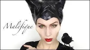 Maléfique envoie les enfants des méchants dans l'île des gentils et de la magie ...