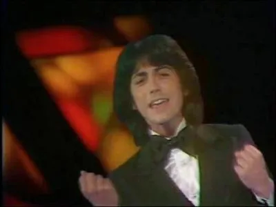 En 1974, lequel de ces chanteurs chantait "Adieu mon bébé chanteur" ?