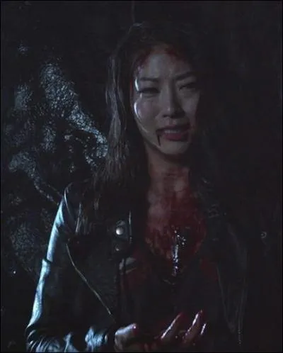 Dans le dernier épisode de la saison 4, Scott la blesse. Pourquoi ?