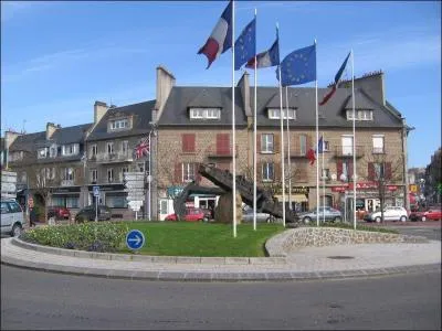 La ville de Condé-sur-Noireau se trouve :
