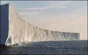 Où se trouve le plus grand iceberg du monde ?
