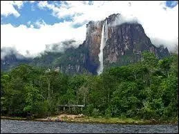 Dans quel pays trouve-t-on la plus haute chute du monde ?