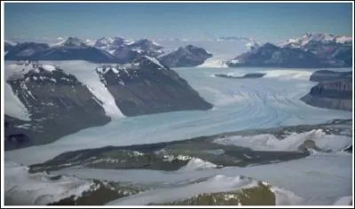 Sur quel continent se trouve le plus grand glacier du monde ?
