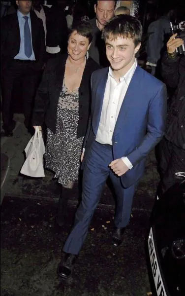 Sa mère se nomme _____, elle est de confession juive.