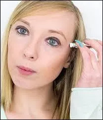 Qui est cette Youtubeuse beauté ?