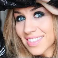 Qui est cette youtubeuse beaut&eacute;-ci ?