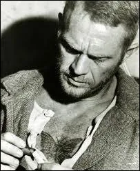 Au bagne, on me surnomme "Papillon" à cause de mon tatouage.