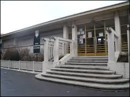 De quelle école s'agit-il ?