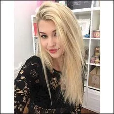 Qui est cette youtubeuse française ?