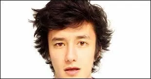 On lui conseille souvent d'aller chez le coiffeur( d'ailleurs je ne vois pas pourquoi, il est plutôt mignon comme ça) c'est ...