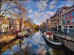 Indice : Et ils pissent comme je pleure - Sur les femmes infidèles !