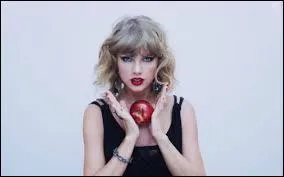 Comment s'appelle son nom de fanbase ?