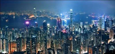 Quelle ville peut-on voir sur cette photo ?