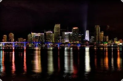 Quelle ville peut-on voir sur cette photo ?