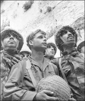 Combien de jours la guerre israélo-arabe de juin 1967 dura-t-elle ?