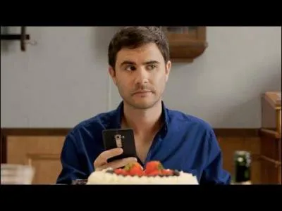 Cette vidéo est un peu théâtrale. Quelle est-elle ?