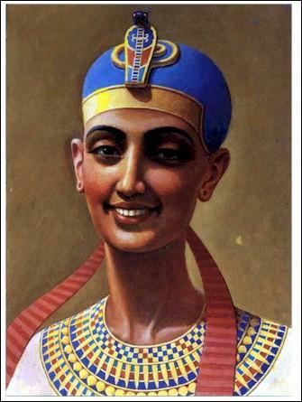 Fille aînée d'Akhenaton, elle sera corégente, puis reine alors qu'elle était âgée d'à peine quinze ans. Qui est-elle ?