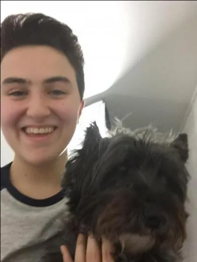 Mais qui est-ce lui ?