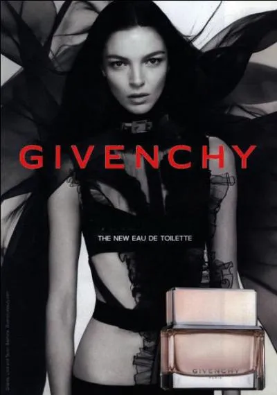 Dans un parfum de Givenchy, qu'est-ce qui est noir ?