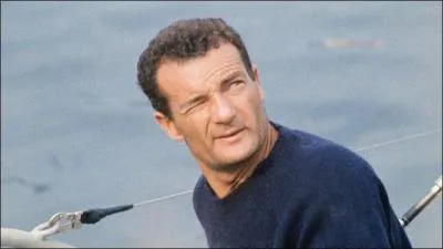 Dans la nuit du 12 au 13 juin 1998, dans quelle mer disparaît Eric Tabarly ?