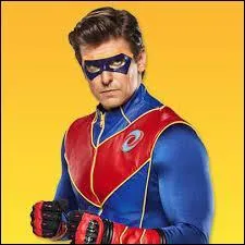 Comment s'appelle Captain Man dans la série ?