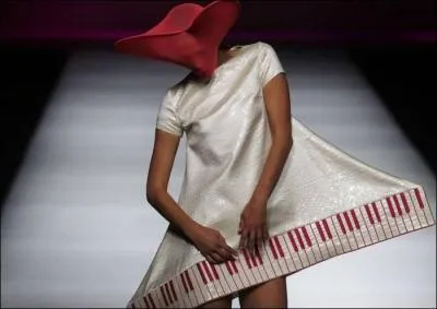 Quel est l'autre nom des poils qui recouvrent le corps d'un chien ?