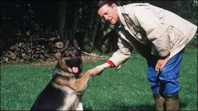 Quel était le nom de la mascotte de l'émission : '30 millions d'amis' ?