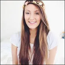 Ma star favorite est Ariana Grande et j'ai des complexes avec mon nez.
Qui suis-je ?