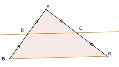 Dans un triangle, si une droite passe par le milieu de deux côtés, alors :