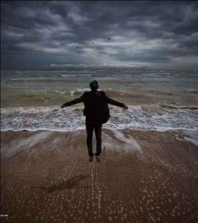 A quel chanteur vous renvoie cette photo ?