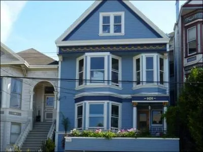 A quel chanteur vous renvoie cette photo ?