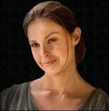 D'où vient, en réalité, la mère de Tris ?